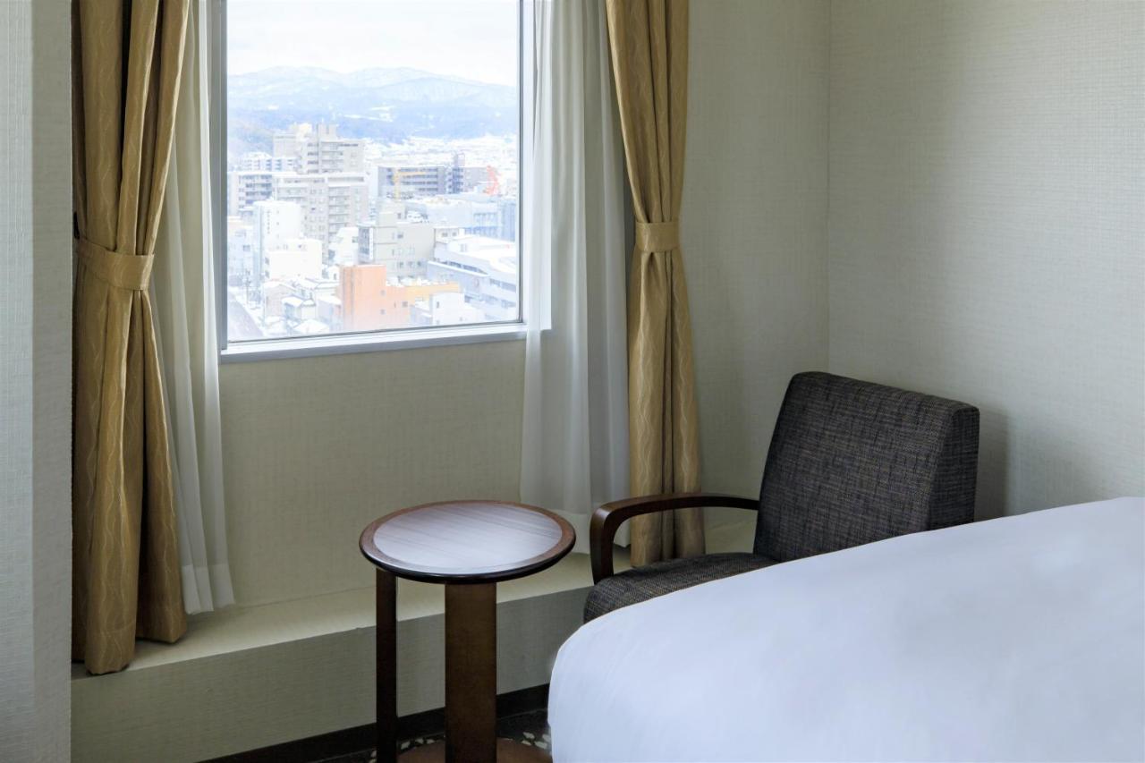 Ana Holiday Inn Kanazawa Sky, An Ihg Hotel Buitenkant foto